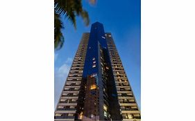Hy Beach Flats - International